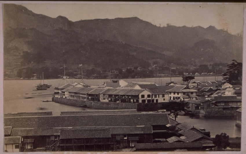 2. Blik op Deshima in 1863-65